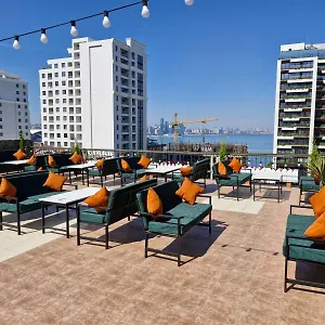 Отель Nur & Terrace Cafe, Баку